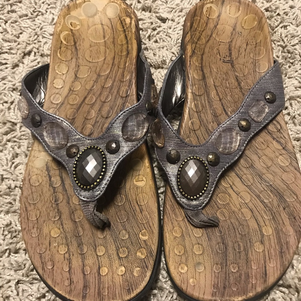 Sparkle tan sandals by Orthaheel